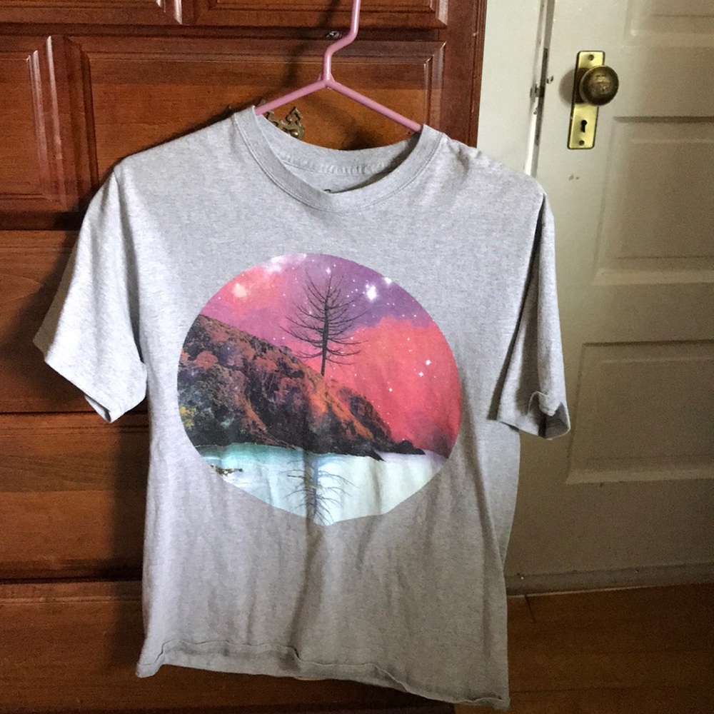 Empyre tee